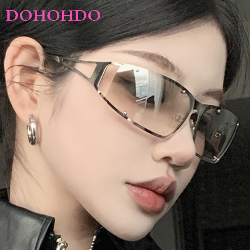 Men Fashion Photography - Fashion Metal Frame Hollow Sunglasses Women
