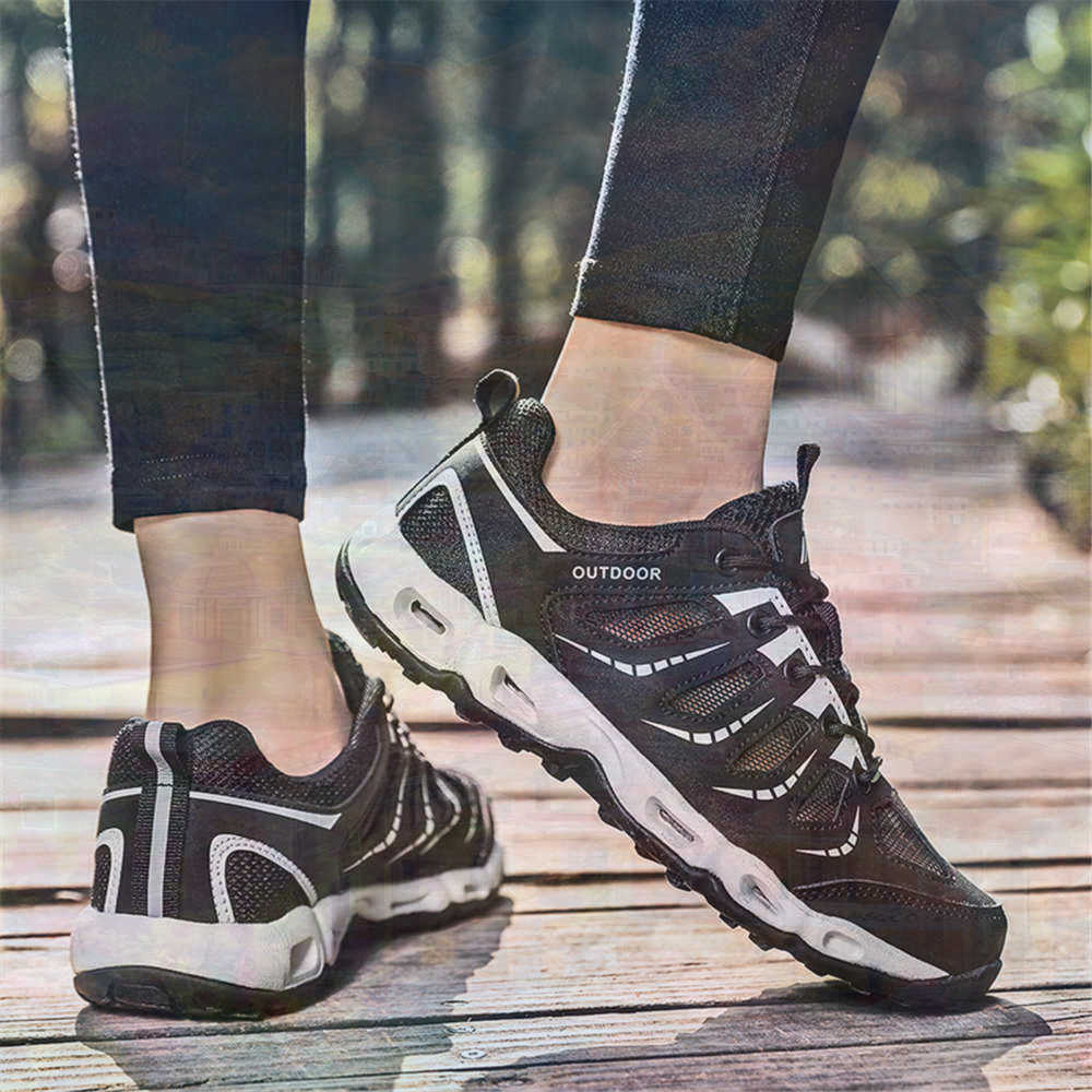 Sumer Round Tip Silver Sneaker - Mens Fashion In 40S ulasan dan harga